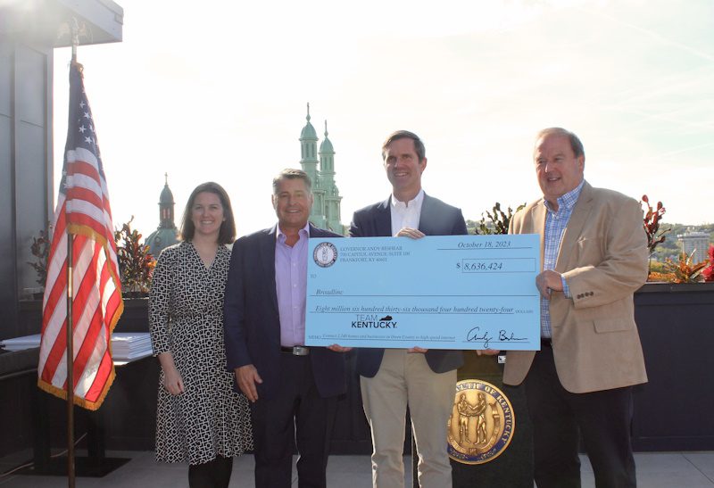 From left to right: Meghan Sandfoss Kentucky State Director of Broadband, Kerry Bowlin President of Broadlinc, Andy Beshear Governor of Kentucky, and Owen County Judge/Executive Stuart Bowling.